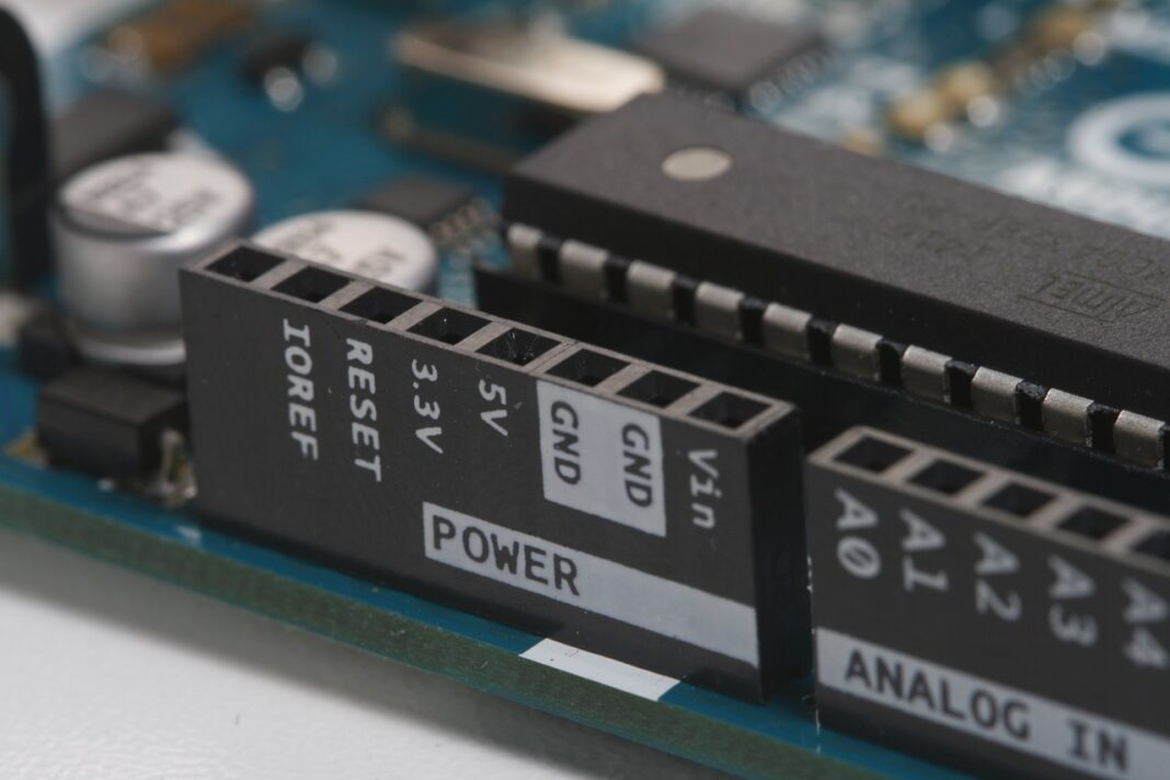 Arduino Diy Microcontroller  - federicoag / Pixabay