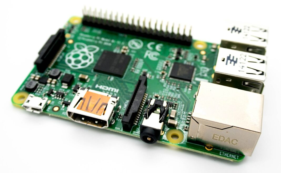 Raspberry Pi Computer Electronics Raspberry Pi Computer Electronics - kevinpartner / Pixabay