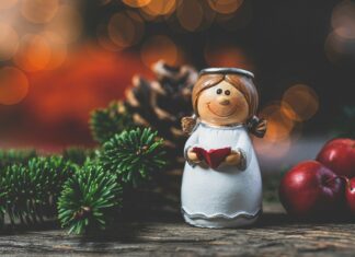 Frohes Fest! Angel Figurine Christmas Angel - Ylanite / Pixabay